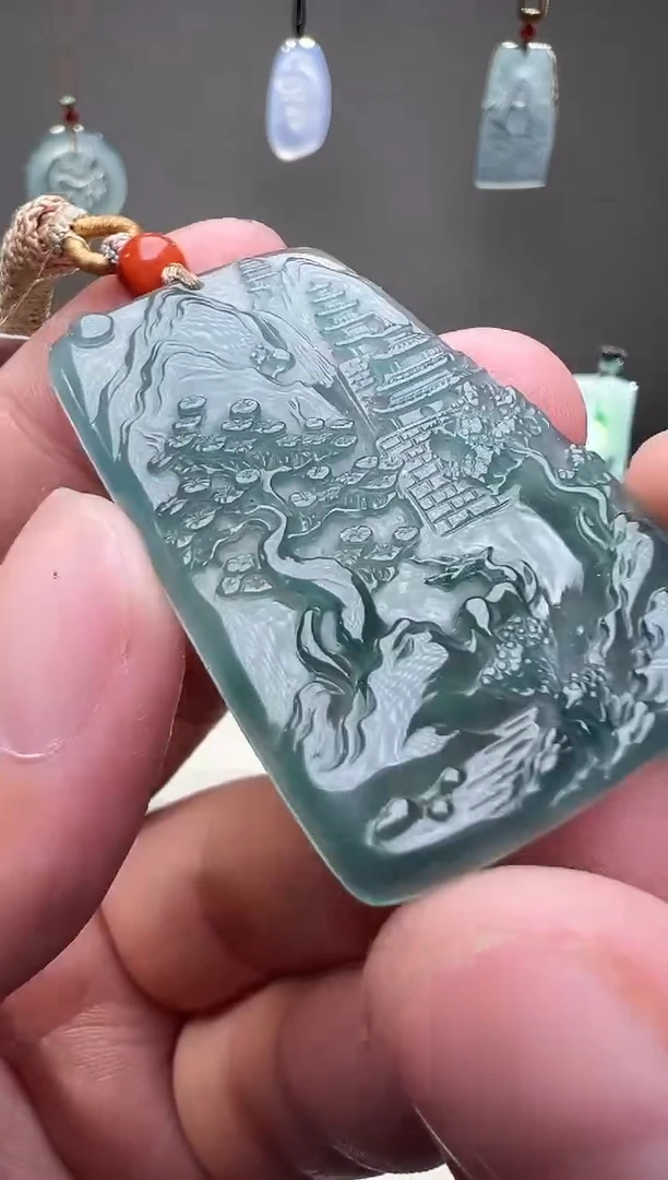 吊坠(不含链)未镶嵌翡翠山水牌