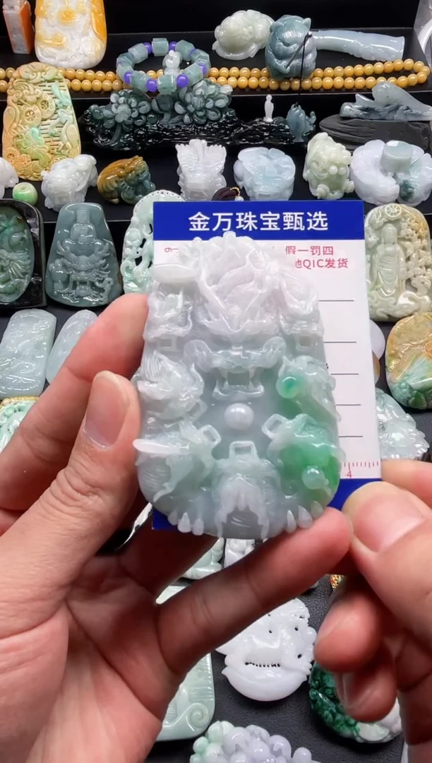 颈饰未镶嵌翡翠玉*天然翡翠a货
