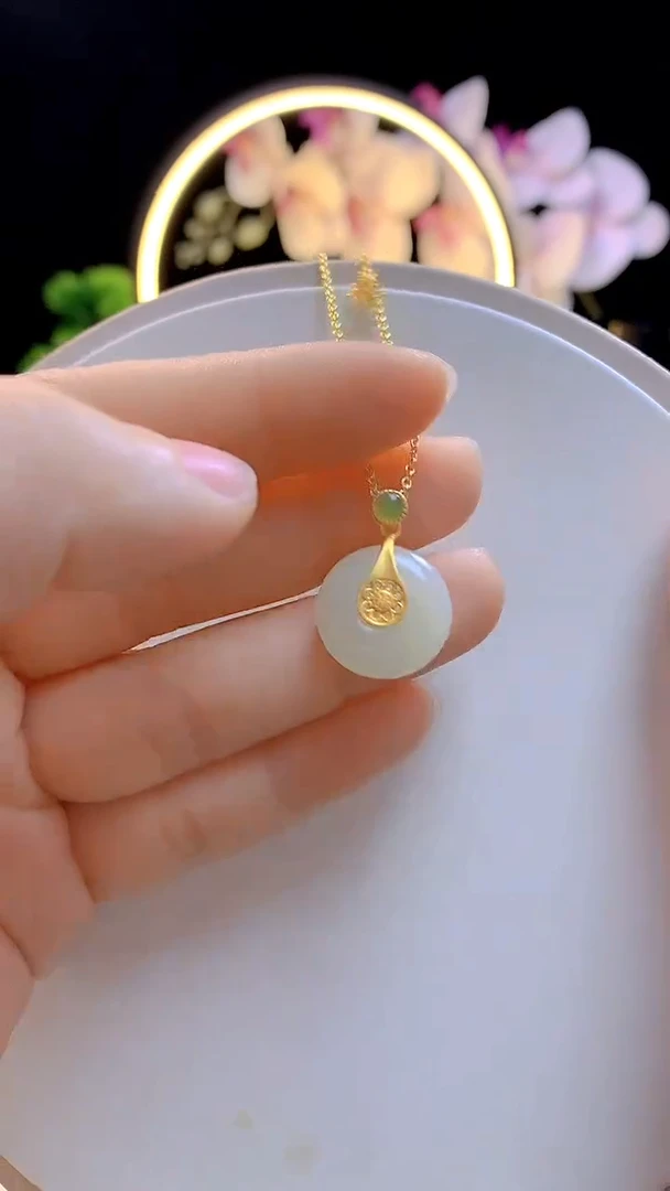 吊坠(赠链)银S925镶嵌和田玉福字平安扣