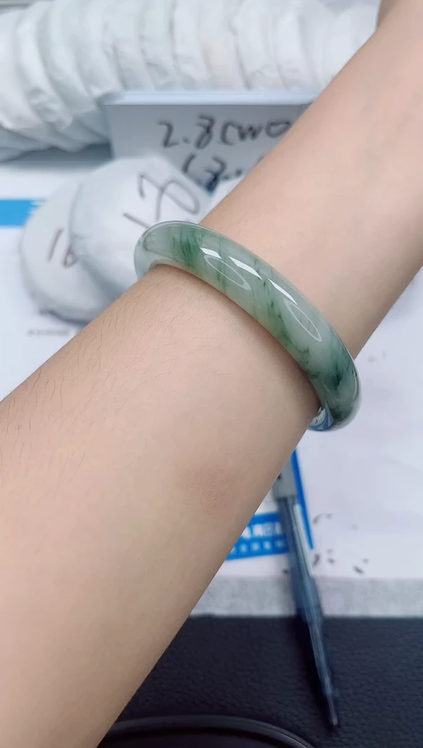 未镶嵌手镯石英质玉161-59/60