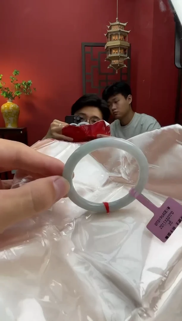未镶嵌手镯（圆镯）翡翠翡翠手镯12