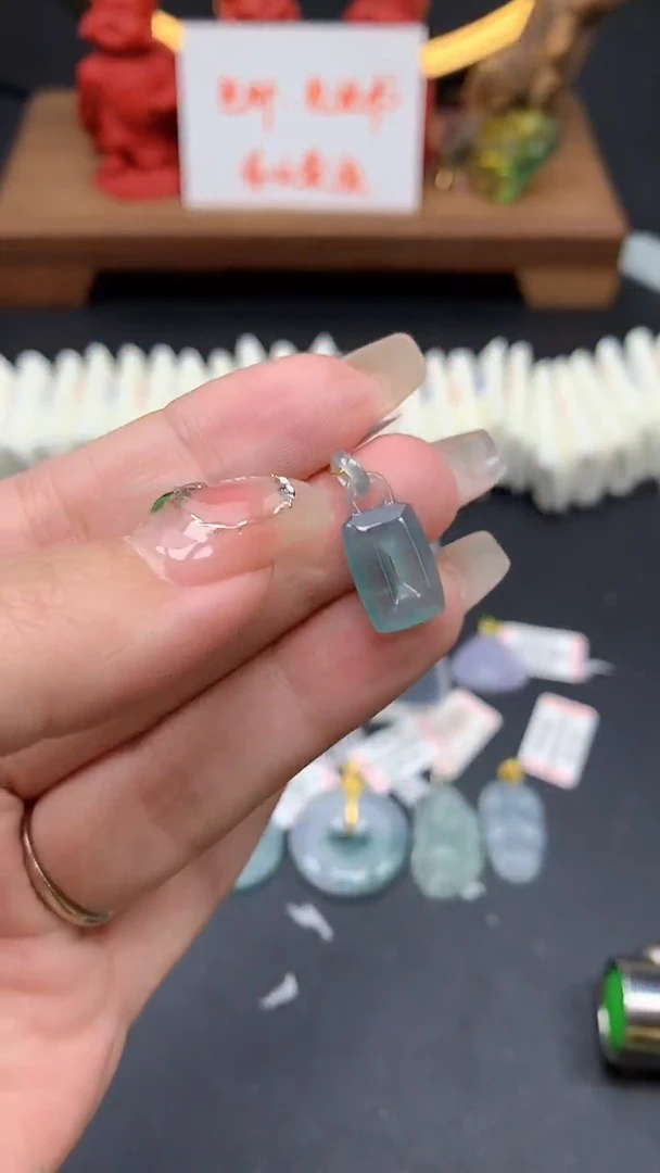 【闪购商品】翡翠吊坠(不含链)未镶嵌MS155166