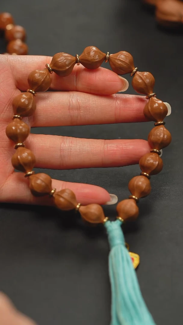 橄榄核手串1.3铁核蜜桃臀