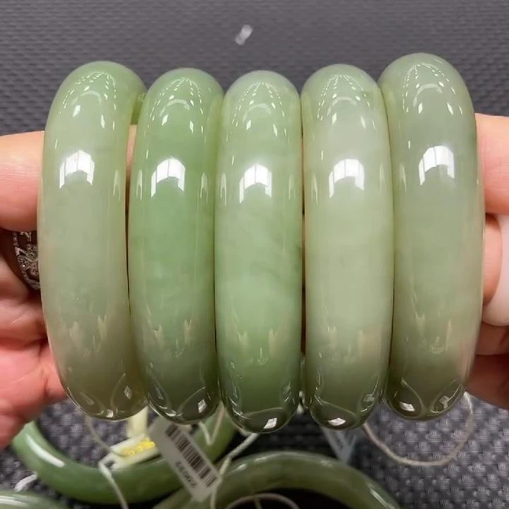 【老郑家】和田玉手镯一支 (多样性发1件)