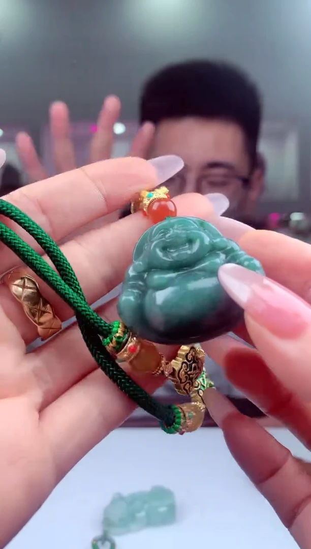 翡翠未镶嵌颈饰天然翡翠(拍一发一）