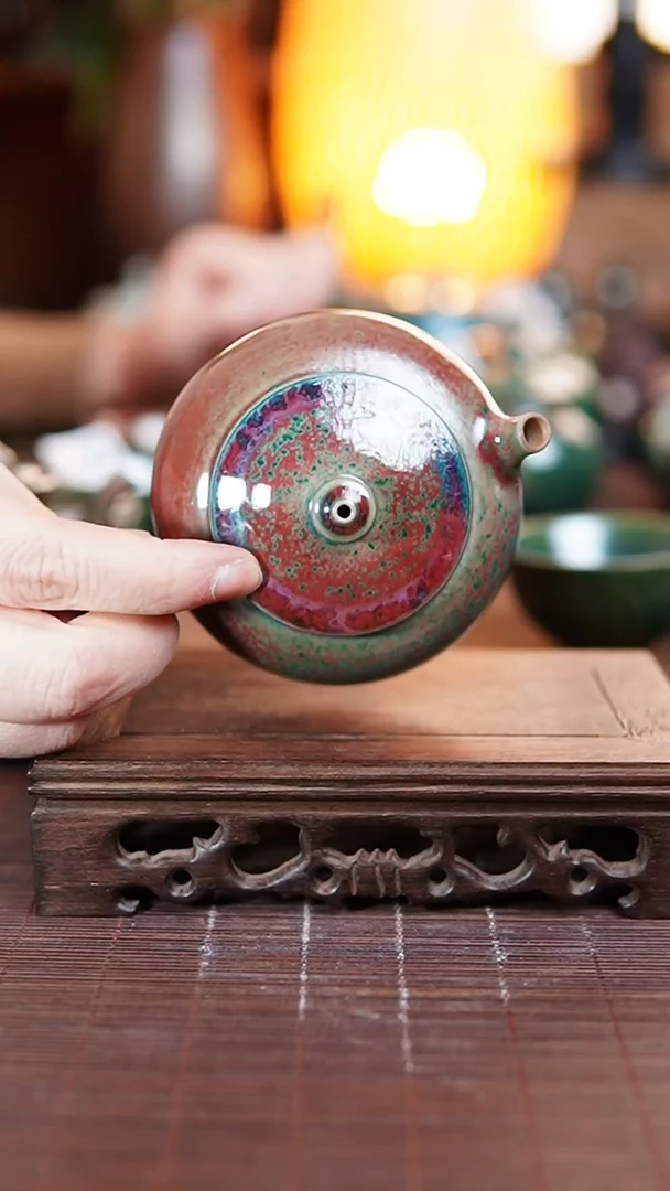 068 大贤窑 柿叶红 寒江壶