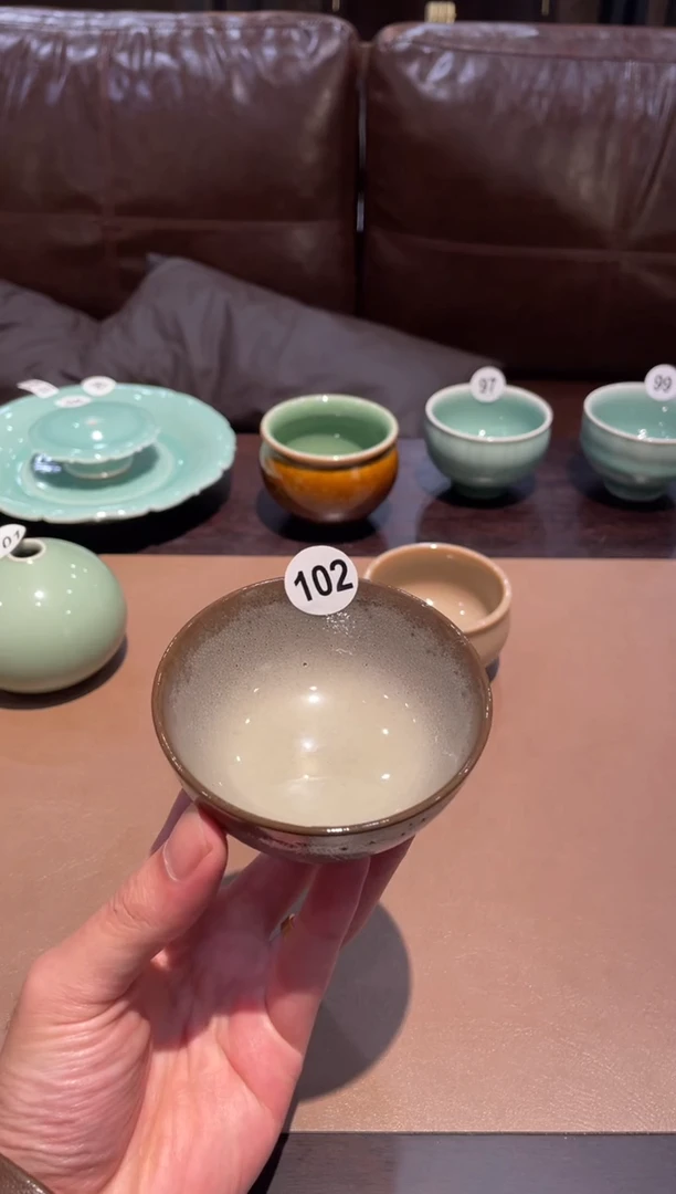 102窑承青瓷气泡杯子