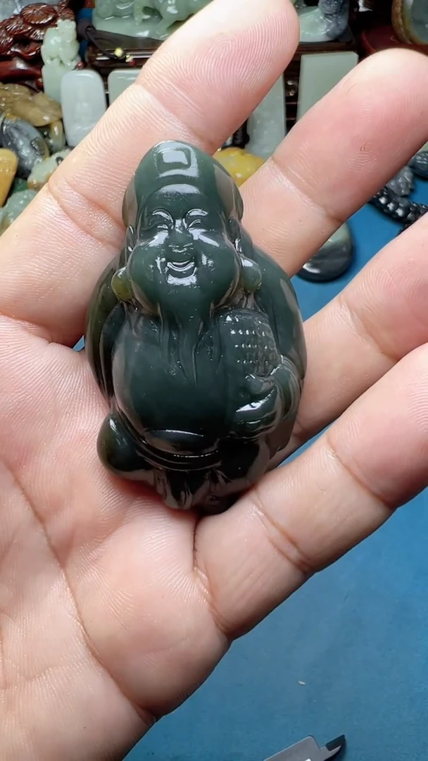 未镶嵌和田玉把件-