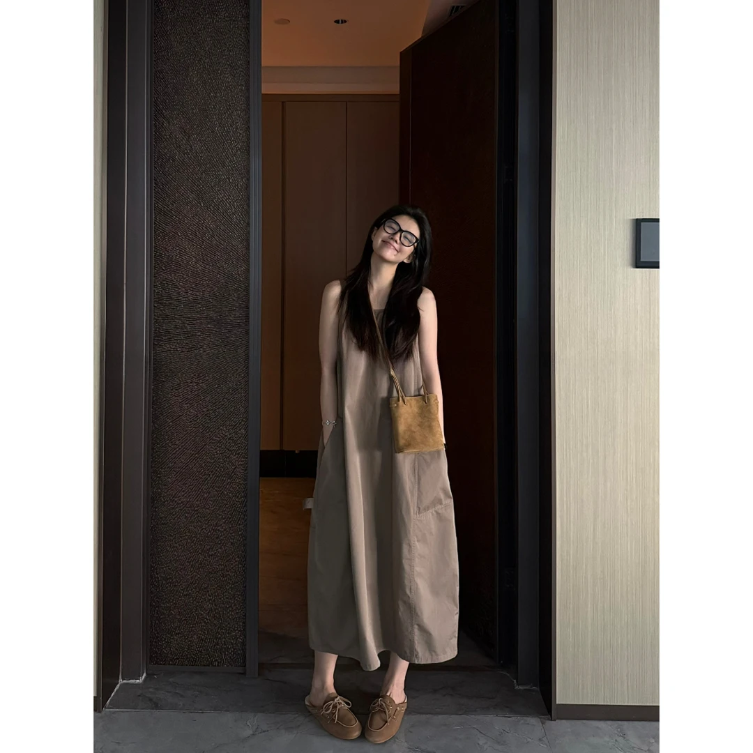 VUMP 日系工装宽松茧型背心连衣裙极简休闲高知无袖长裙春夏新款