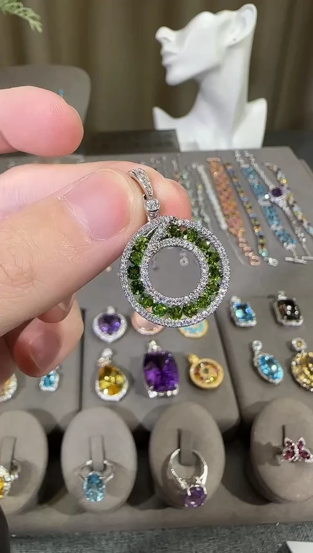 银S925镶嵌透辉石吊坠20mm甜甜圈吊坠设计款