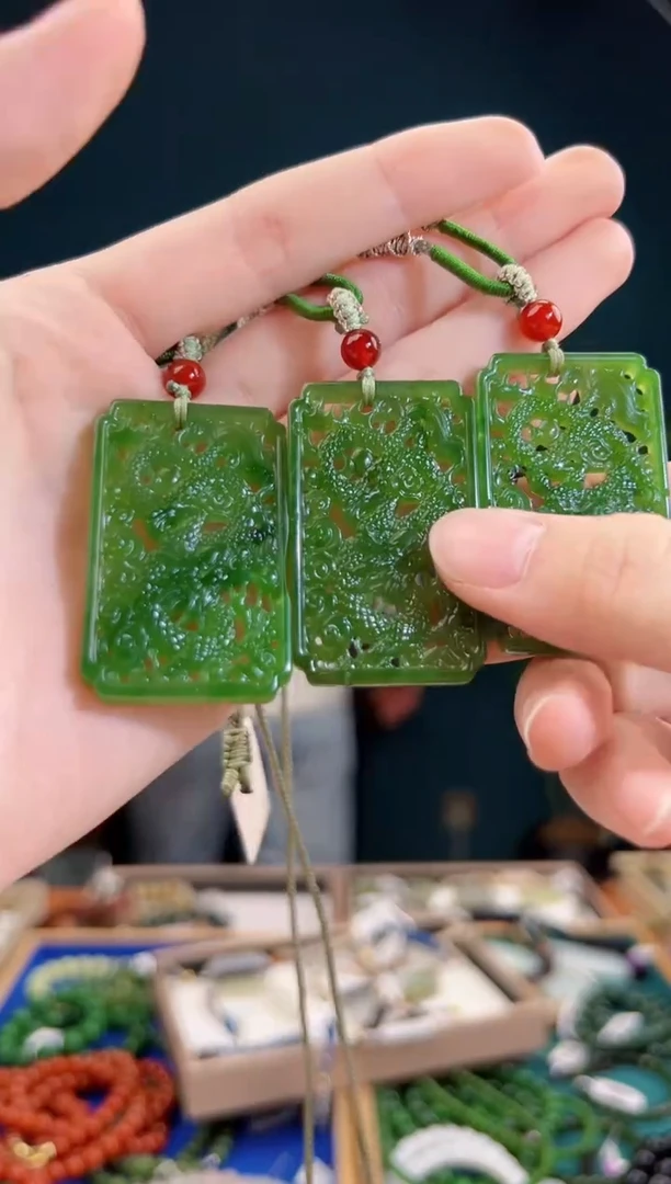 颈饰未镶嵌和田玉多样性发货 拍一单发一个