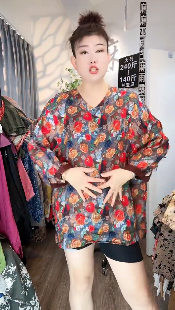 亚麻大码女装系列。