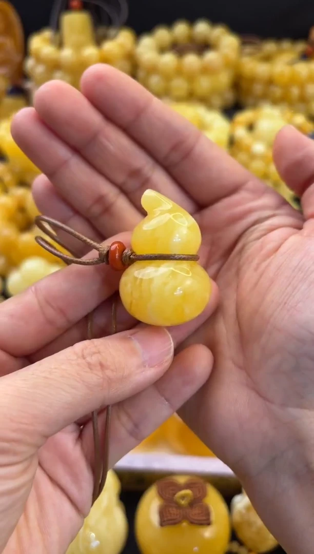 蜜蜡颈饰未镶嵌葫芦福禄双全