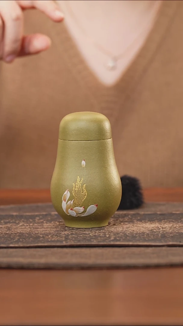紫砂茶叶罐豆青泥泥绘荷花宝瓶罐