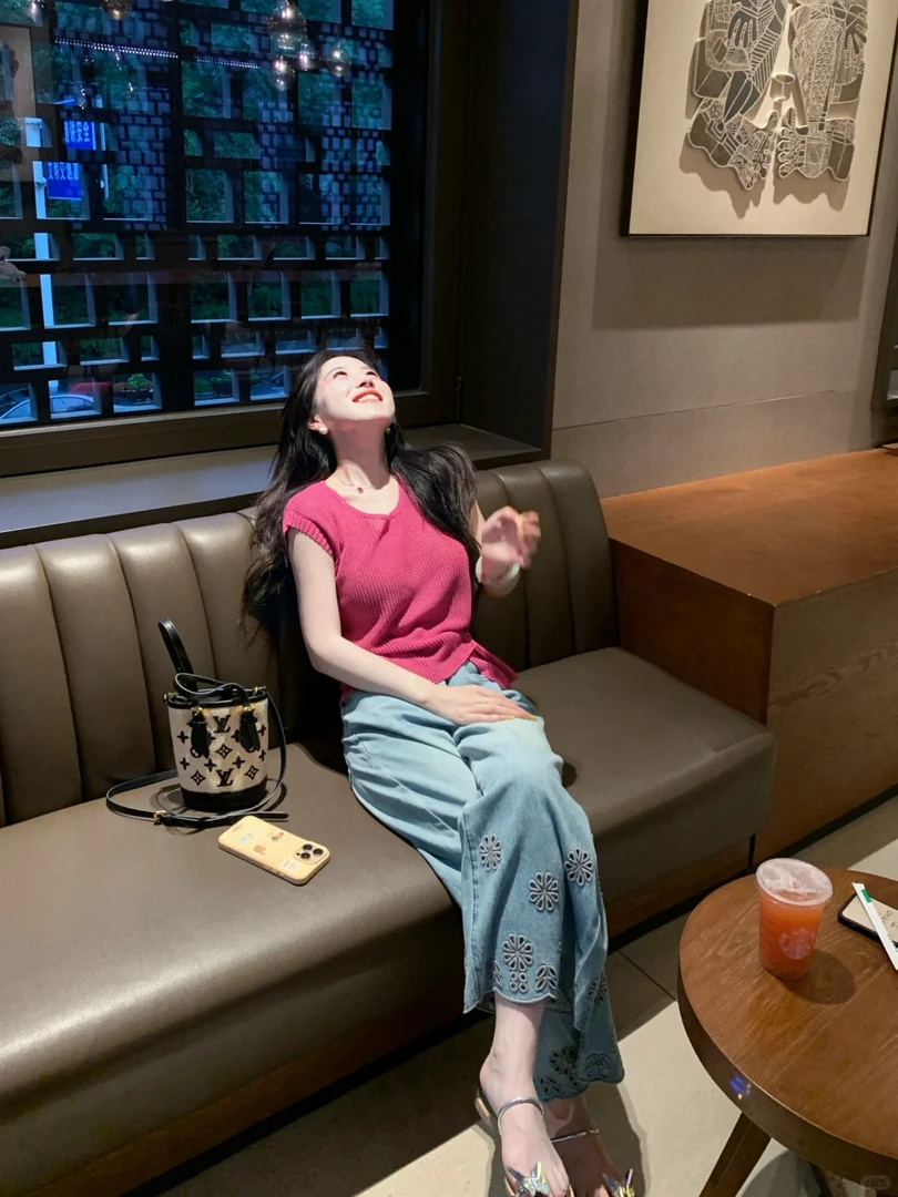 2025夏装法式温柔风显瘦上衣搭配重工气质牛仔裤两件套装女洋气