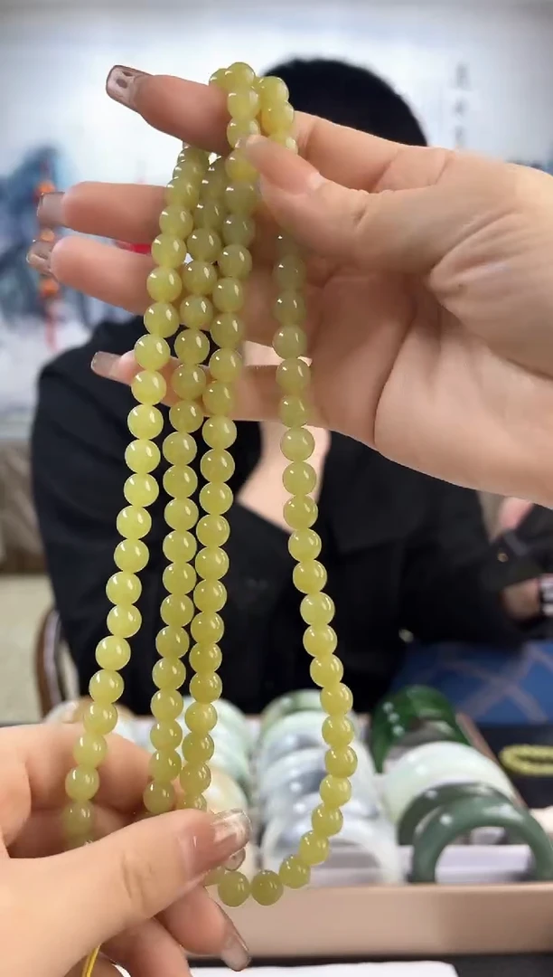 【闪购商品】和田玉颈饰未镶嵌8mm左右108颗黄口