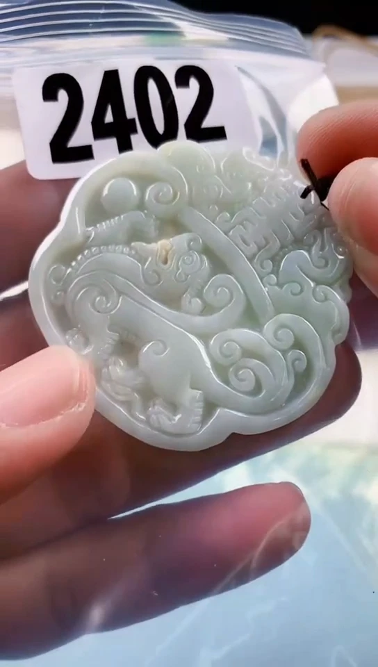 【闪购商品】翡翠挂件未镶嵌天然翡翠吊坠挂件