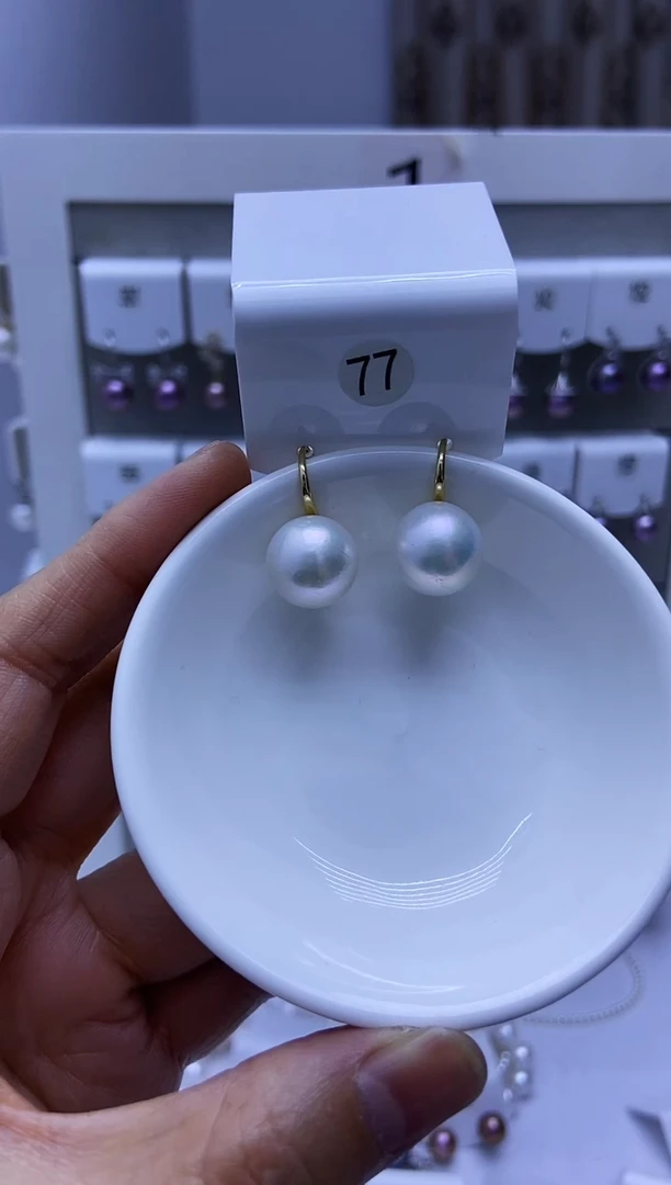 银S925镶嵌耳饰淡水珍珠77