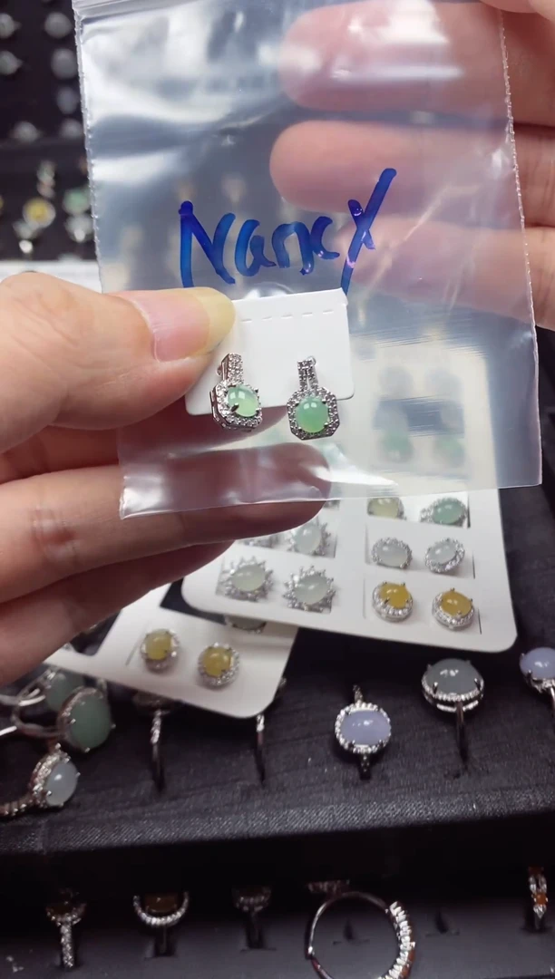 未镶嵌戒指翡翠N****?翡翠耳钉#