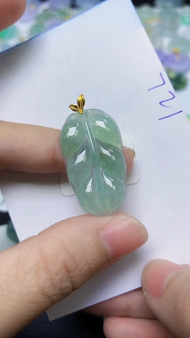 翡翠18K金镶嵌颈饰天然自然緬甸A貨翡翠