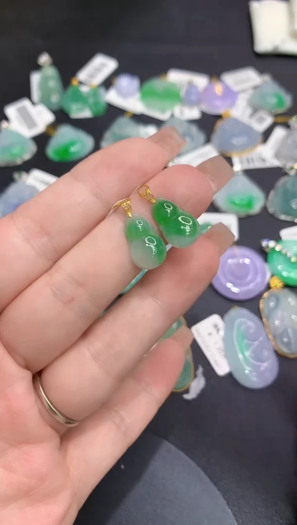 吊坠(不含链)18K金镶嵌翡翠1111111多样性发一件