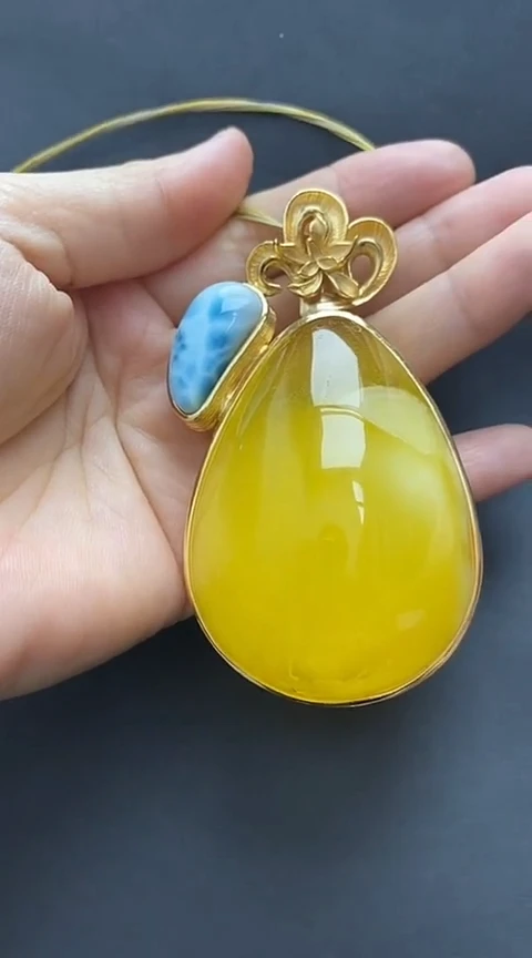 银S925镶嵌琥珀裸石琥珀吊坠
