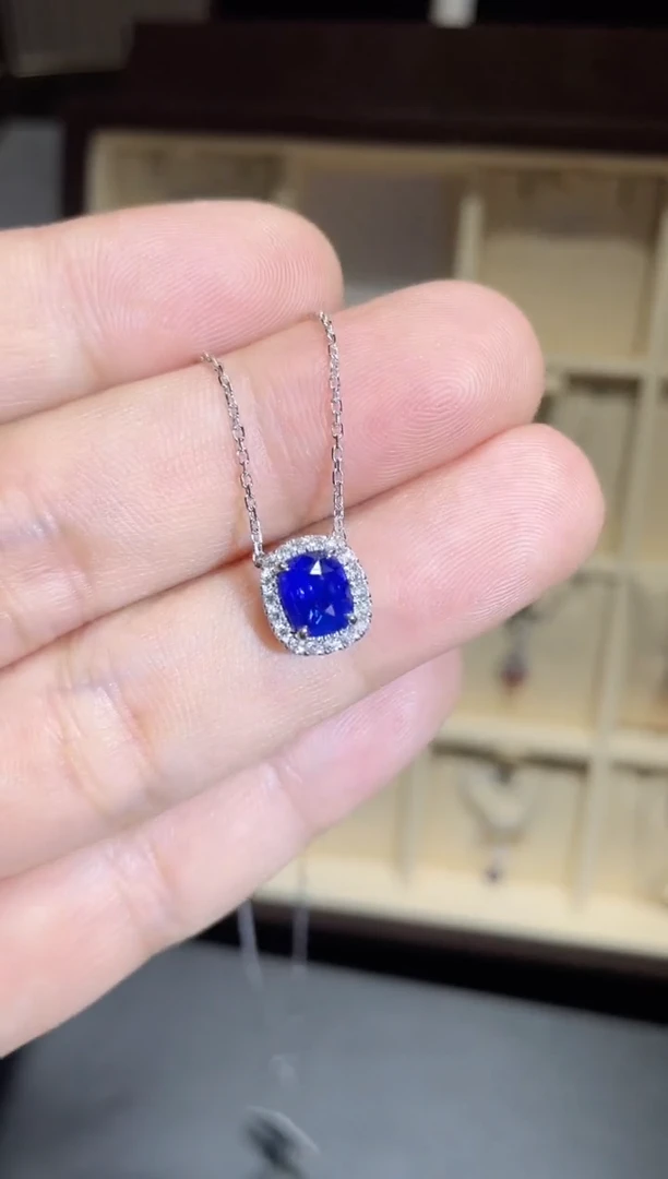【闪购商品】蓝宝石颈饰18K金镶嵌1.69ct