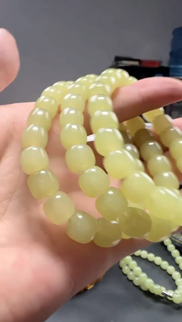 和田玉未镶嵌颈饰1