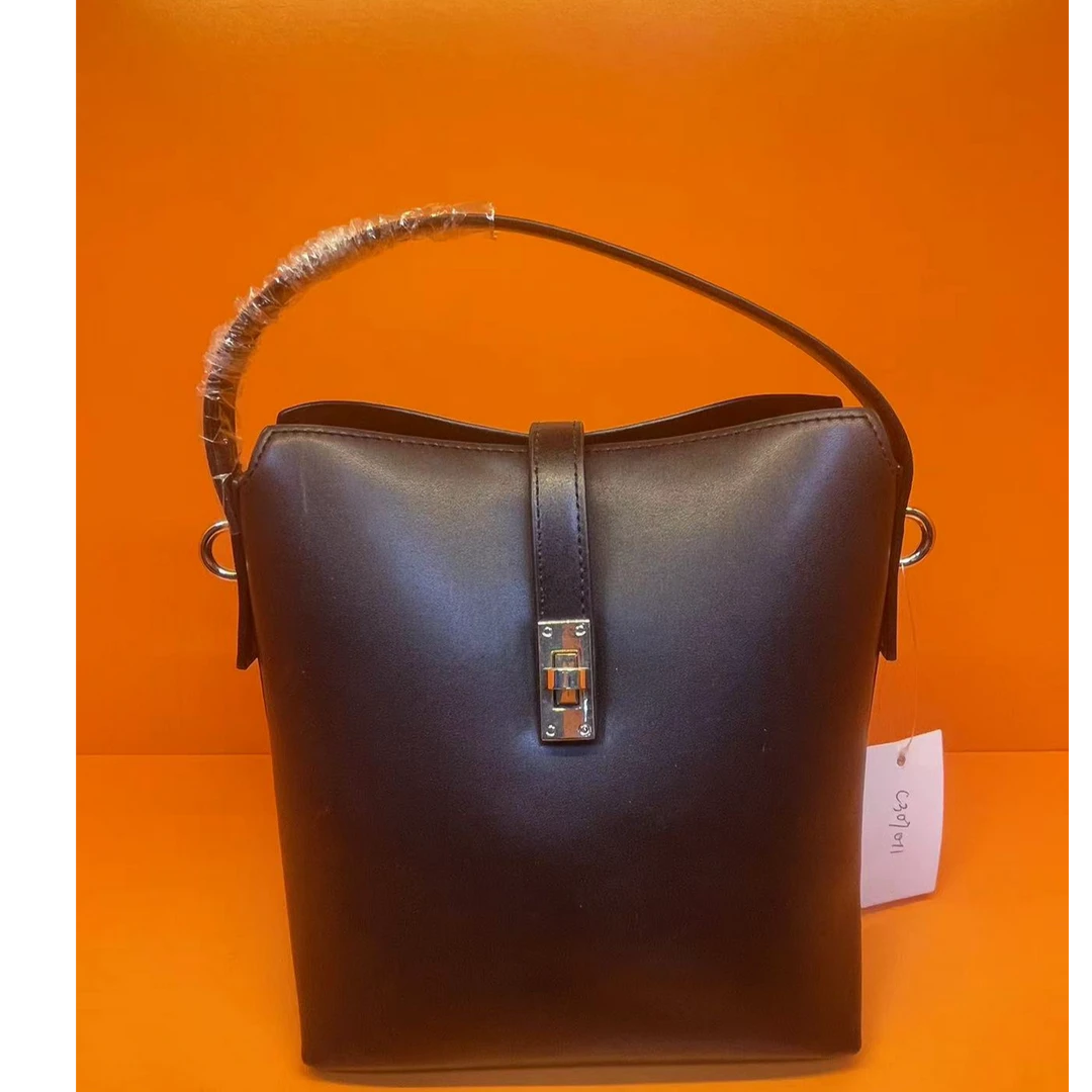 新款小容量女士手机包通勤小众高级感字母单肩斜跨包60132