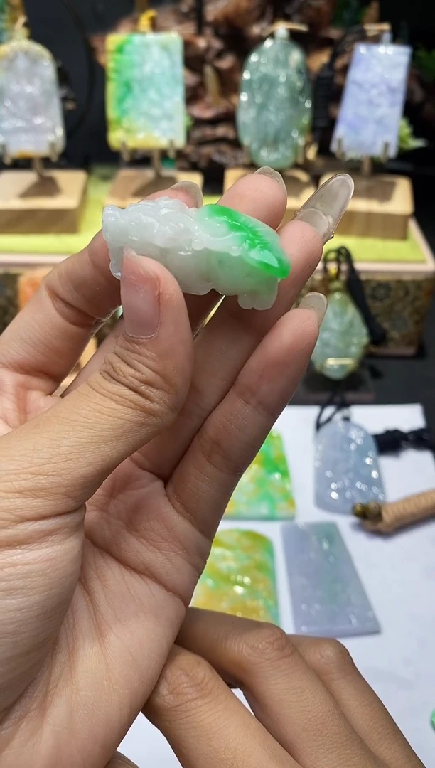 【闪购商品】定制翡翠未镶嵌翡翠A货