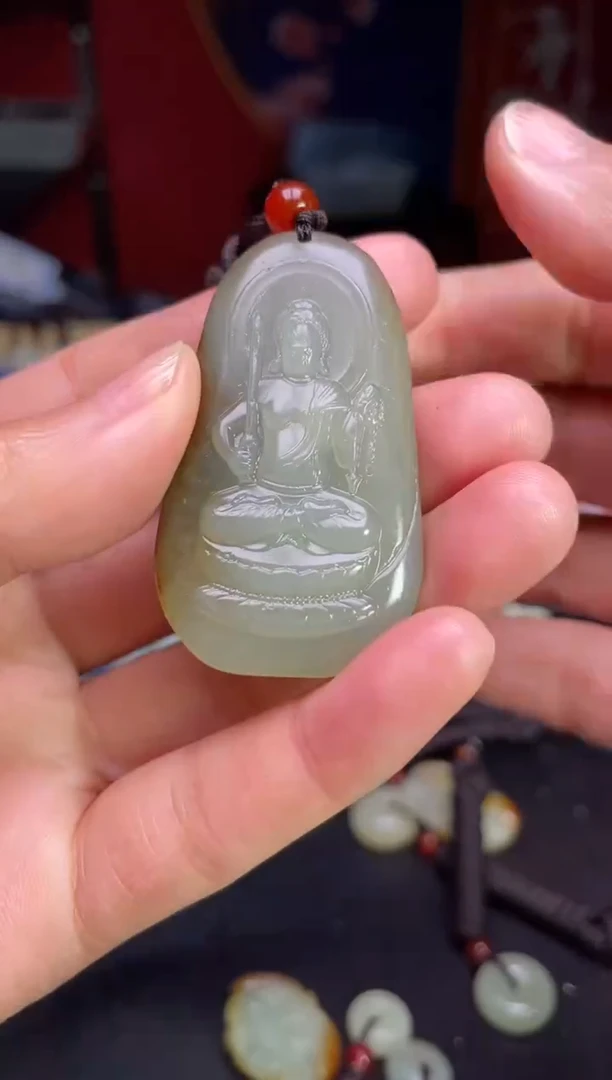 颈饰未镶嵌和田玉1