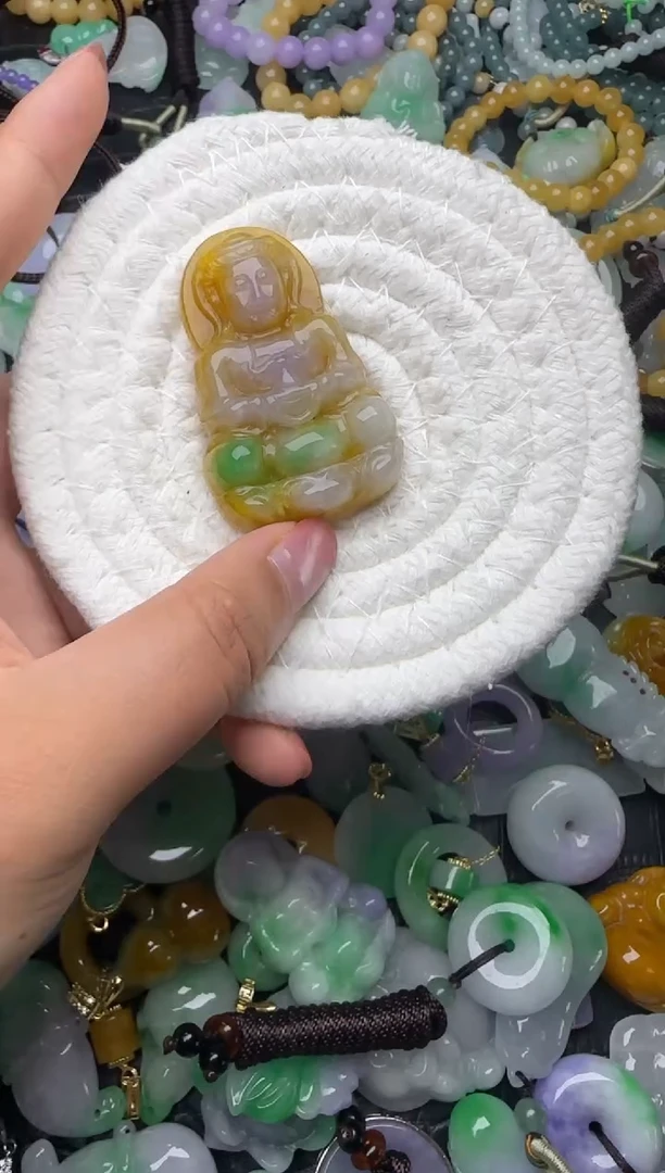 颈饰未镶嵌翡翠缅甸翡翠吊坠