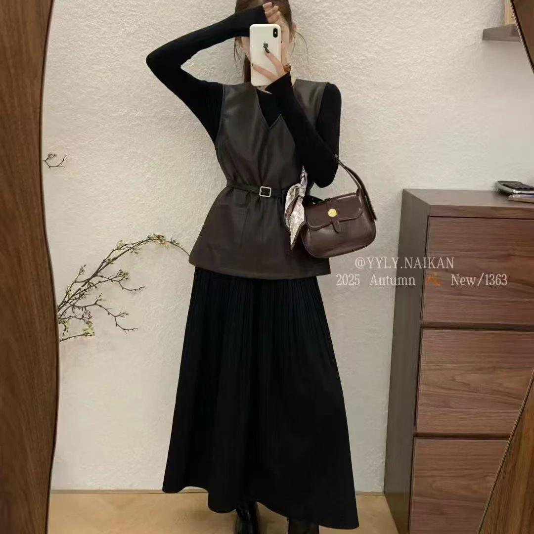 [DARUI]高级感皮收腰马甲背心女2025打底衫叠穿上衣两件套81363
