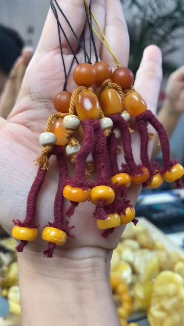 未镶嵌琥珀裸石天然琥珀蜜蜡手机链多样性发一