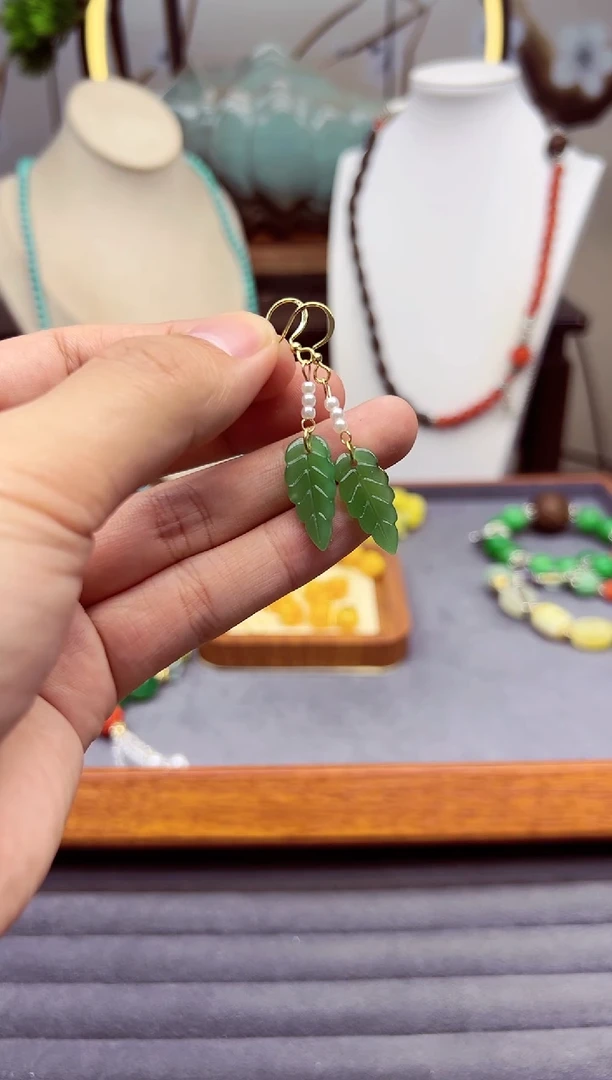 【闪购商品】和田玉耳饰14K金镶嵌E269``