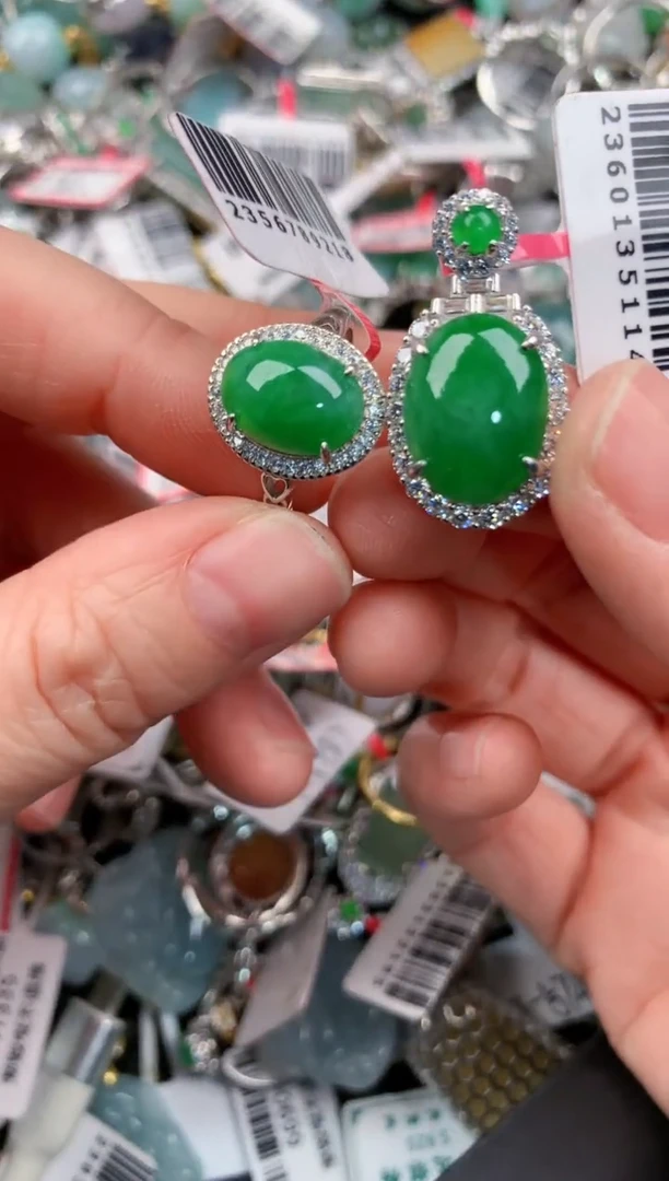 银S925镶嵌戒指翡翠888---8