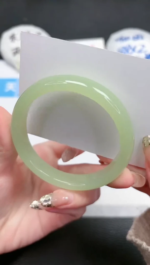 【闪购商品】石英质玉手镯未镶嵌7-59.2