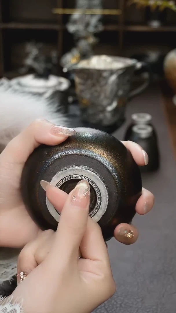 【闪购商品】境秋黑陶主人杯高定