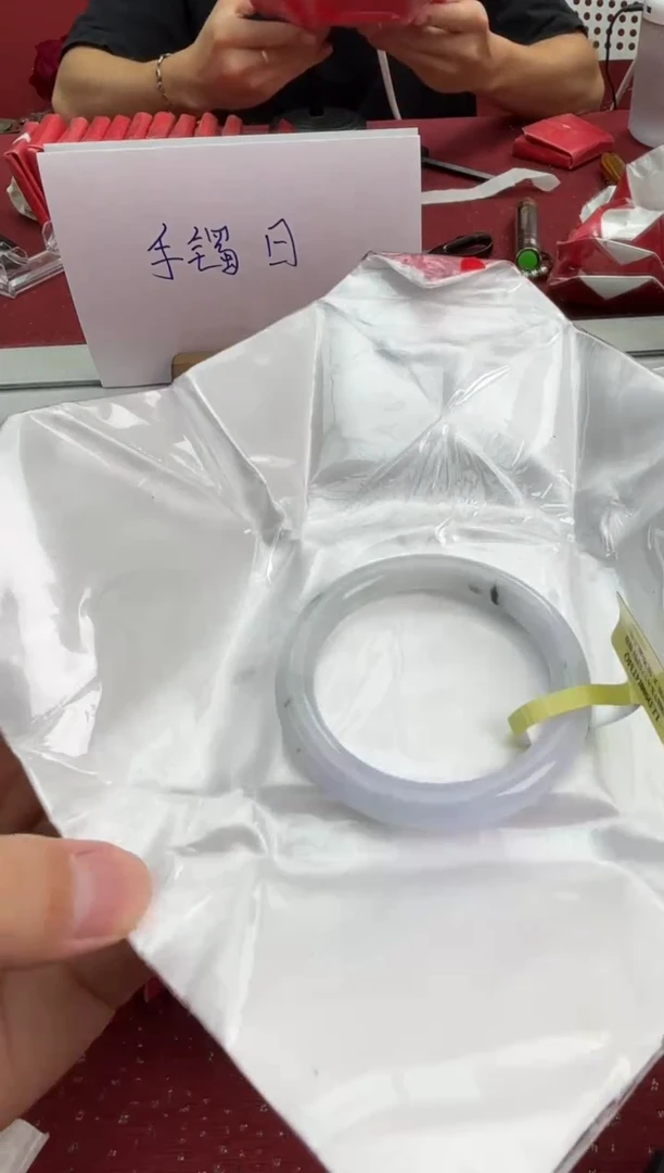 翡翠手镯未镶嵌8手镯