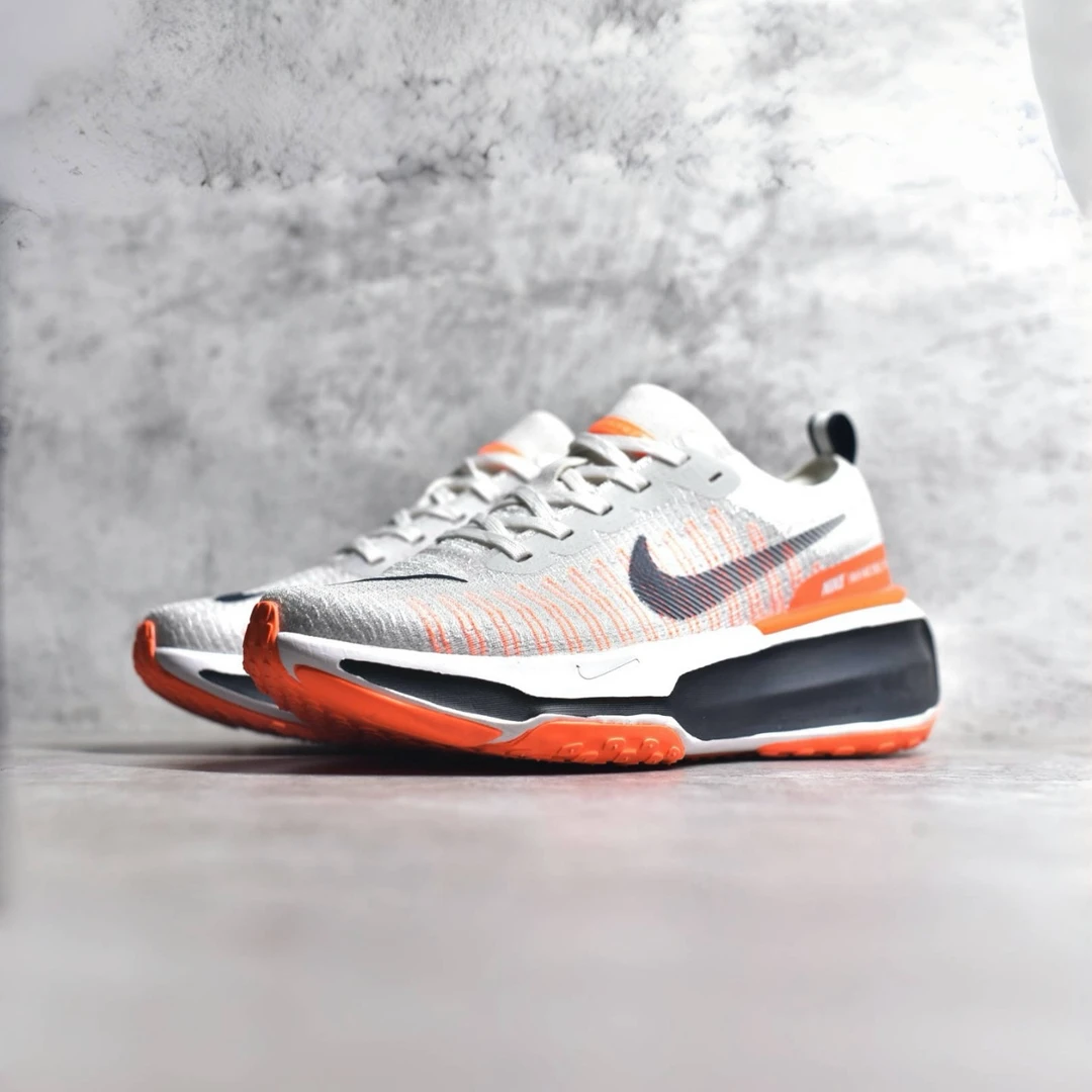 NIKE耐克男ZOOMX INVINCIBLE RUN 3缓震透气公路跑步鞋百搭旅游鞋