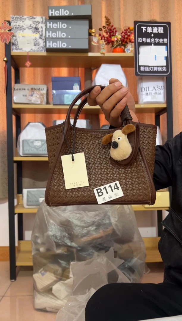 小牛剖层皮革老张家女包  114