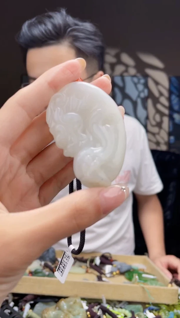 和田玉未镶嵌挂件拍一发一