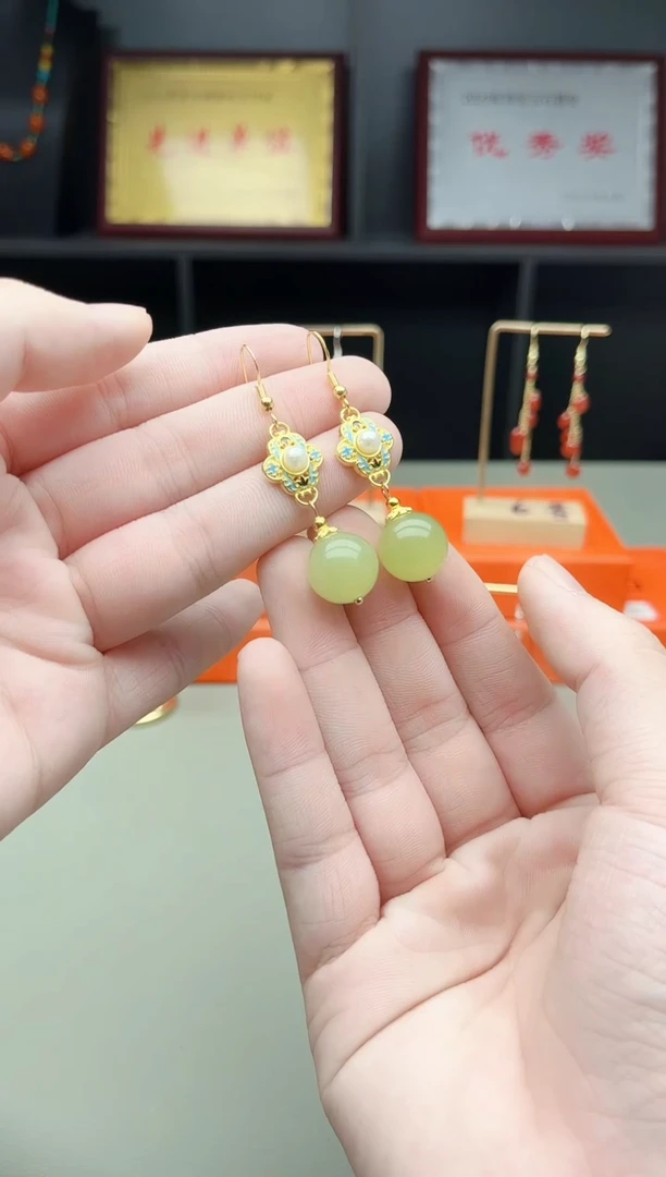 未镶嵌东陵石耳饰520