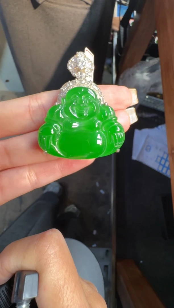 未镶嵌定制翡翠翡翠A货有轻微色差属于正常现象，佛公1