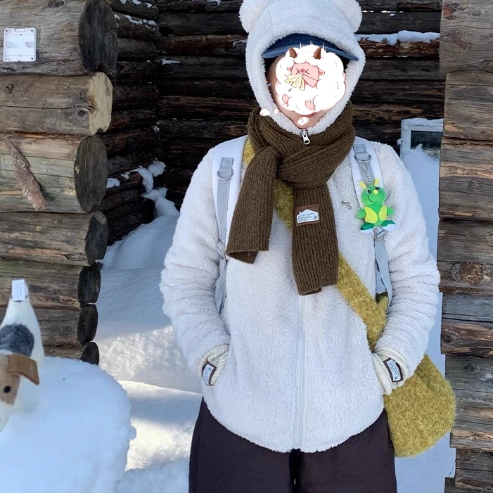 美好小熊耳朵摇粒绒修身外套