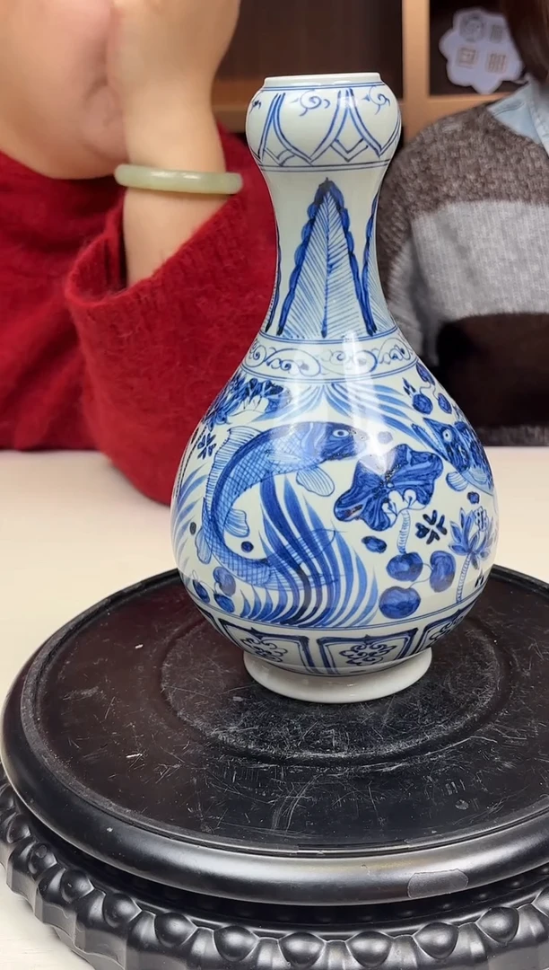 摆件瓷景德镇陶瓷-古县衙青花鱼藻蒜头瓶