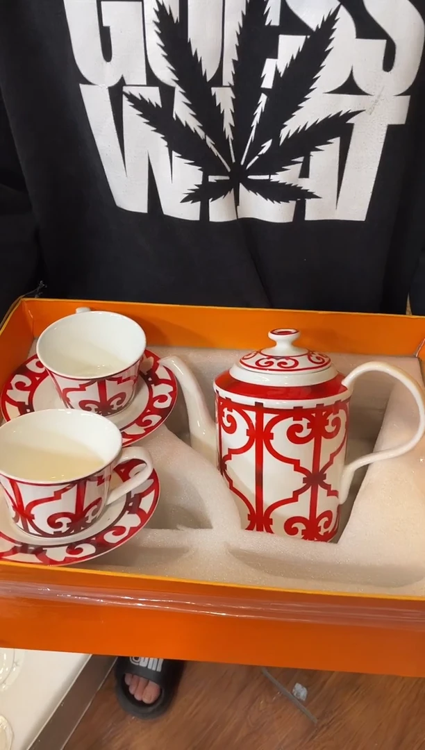 杯鸿辉家品牌瓷器，京东包邮！