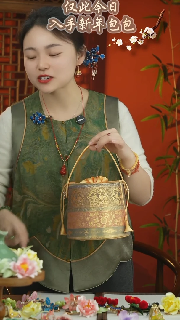 刺绣闪购随机发一个包包不可选介意勿拍