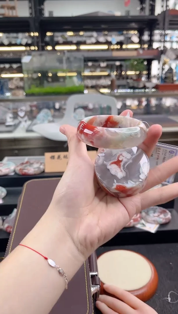 未镶嵌手镯石英质玉六*六圈口 （赠品镯心）
