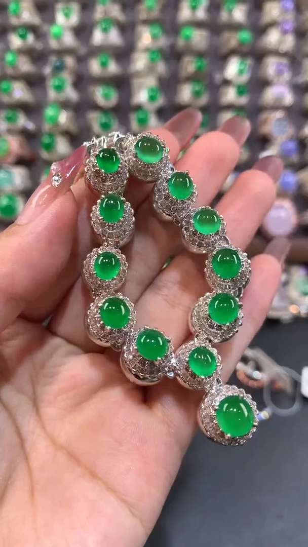 定制翡翠未镶嵌翡翠戒面